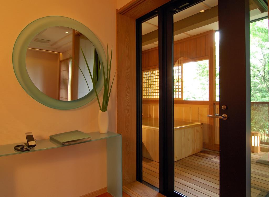 Hakone Tokinoshizuku Hotel Ngoại thất bức ảnh A modern onsen