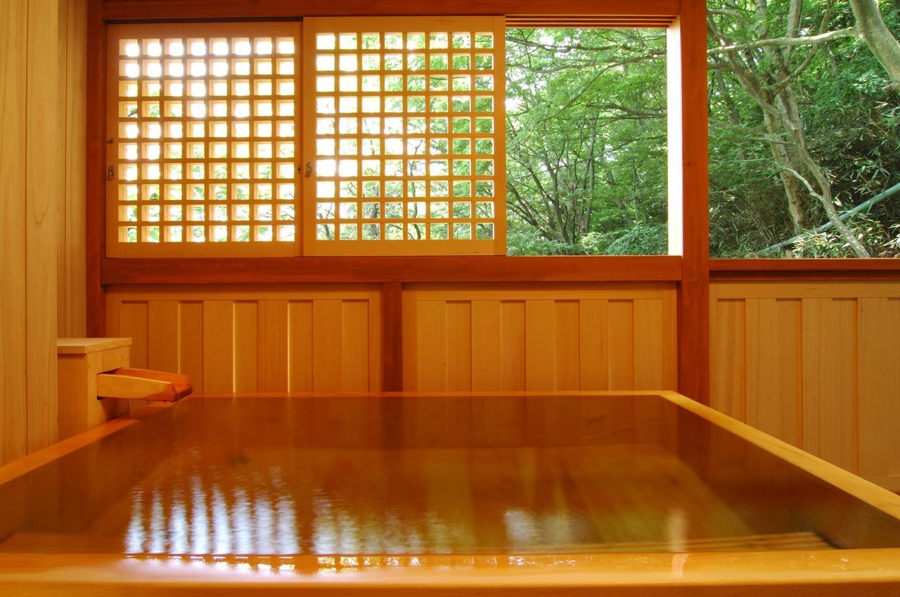 Hakone Tokinoshizuku Hotel Phòng bức ảnh A traditional Japanese onsen